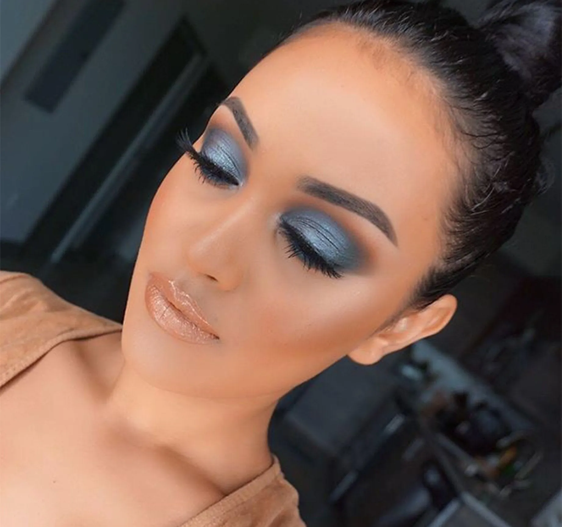 35V STUNNING VIBES ARTISTRY PALETTE