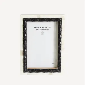 Black & White Spiral Photo Frame | 4x6"