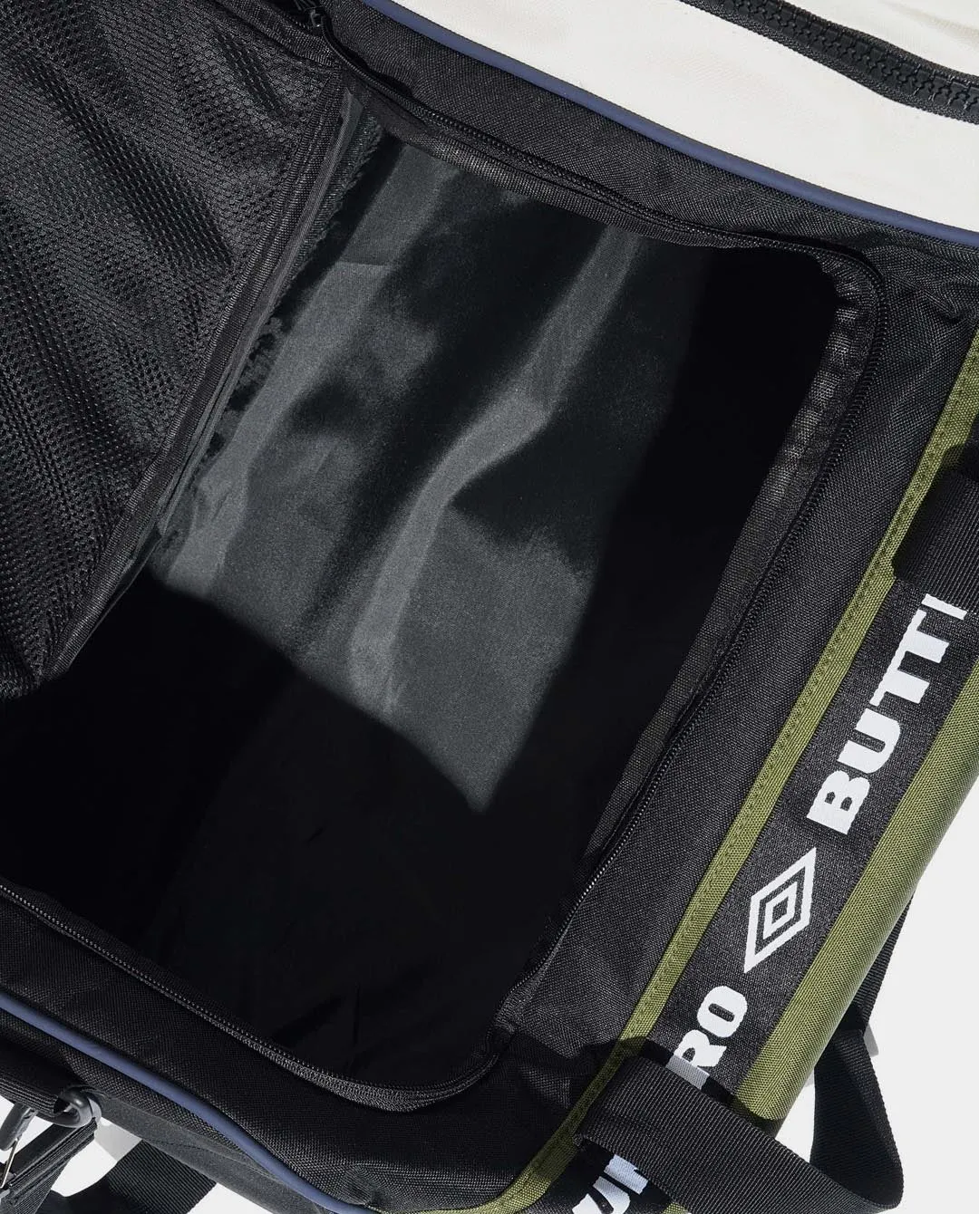 Butter Goods x Umbro - Training Bag - Forest/Navy