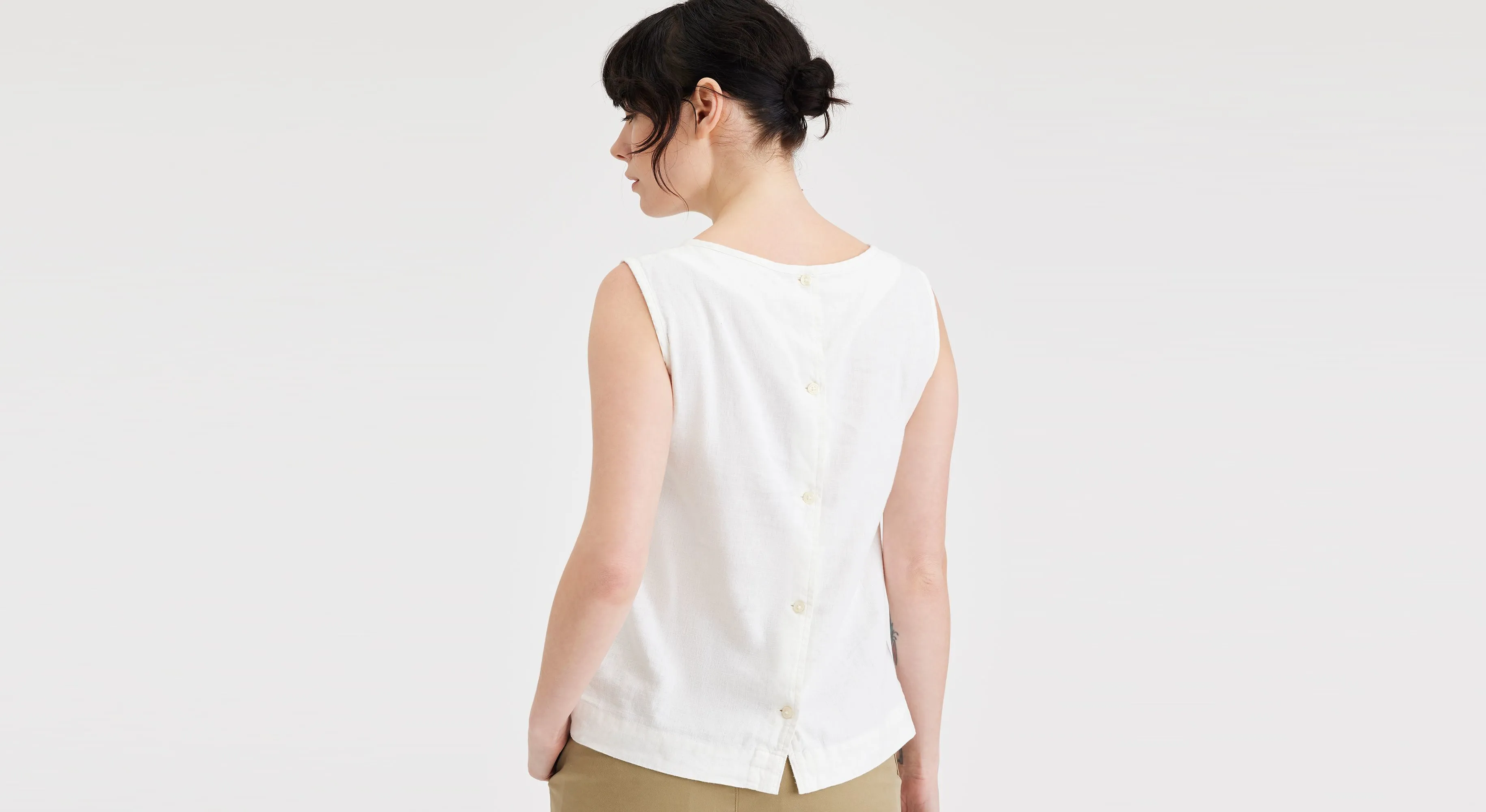 Button Back Tank, Slim Fit