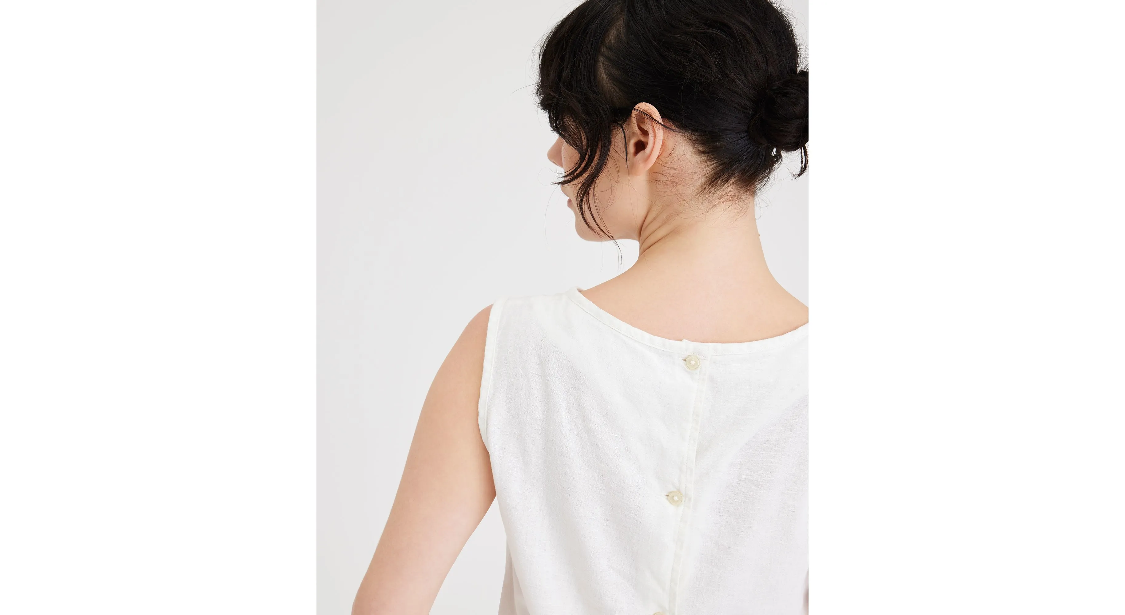 Button Back Tank, Slim Fit