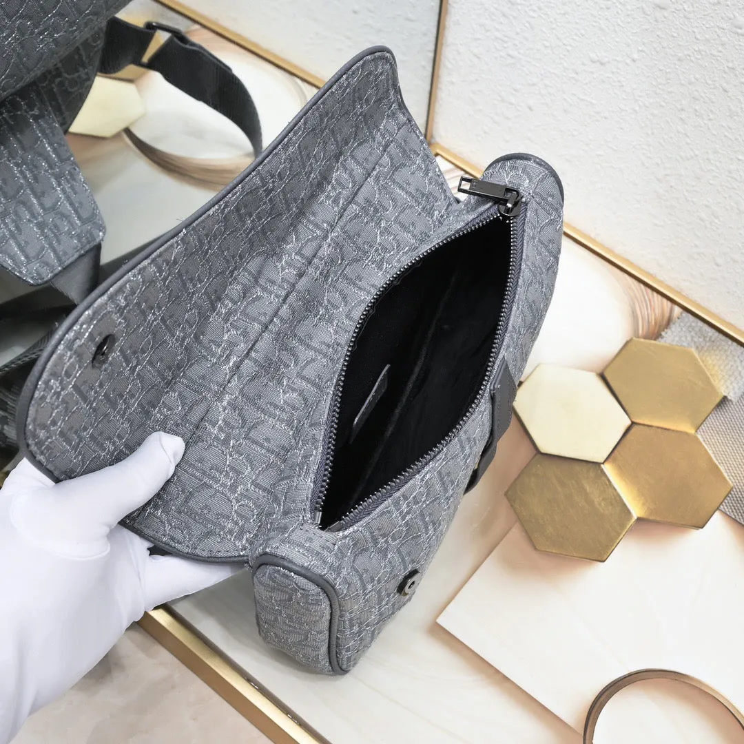 DR317 Saddle Bag / 7.8x11x2inch