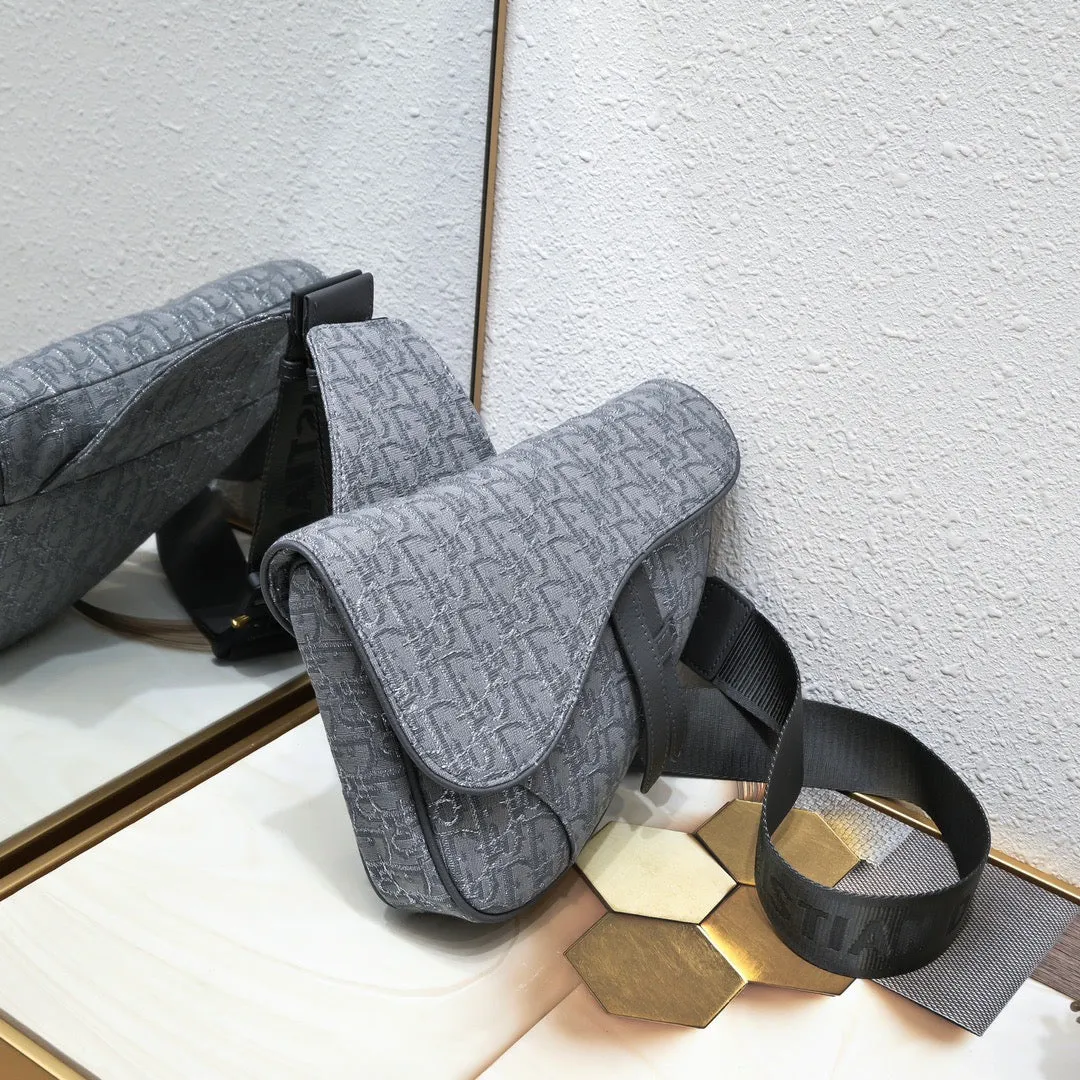 DR317 Saddle Bag / 7.8x11x2inch