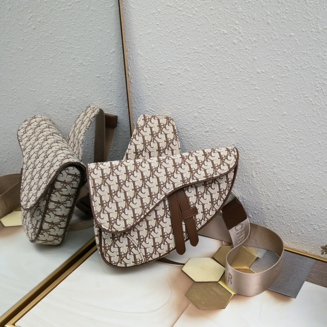 DR317 Saddle Bag / 7.8x11x2inch