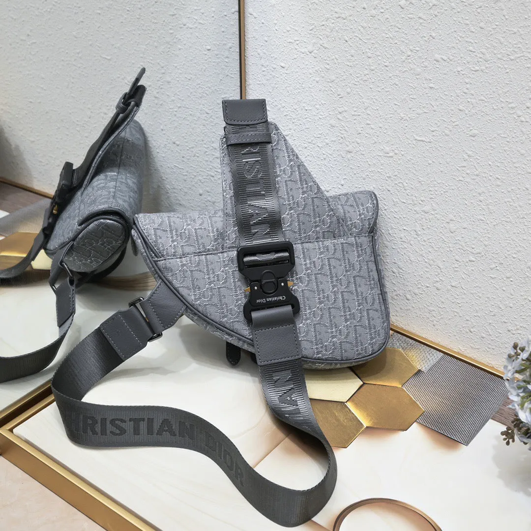 DR317 Saddle Bag / 7.8x11x2inch