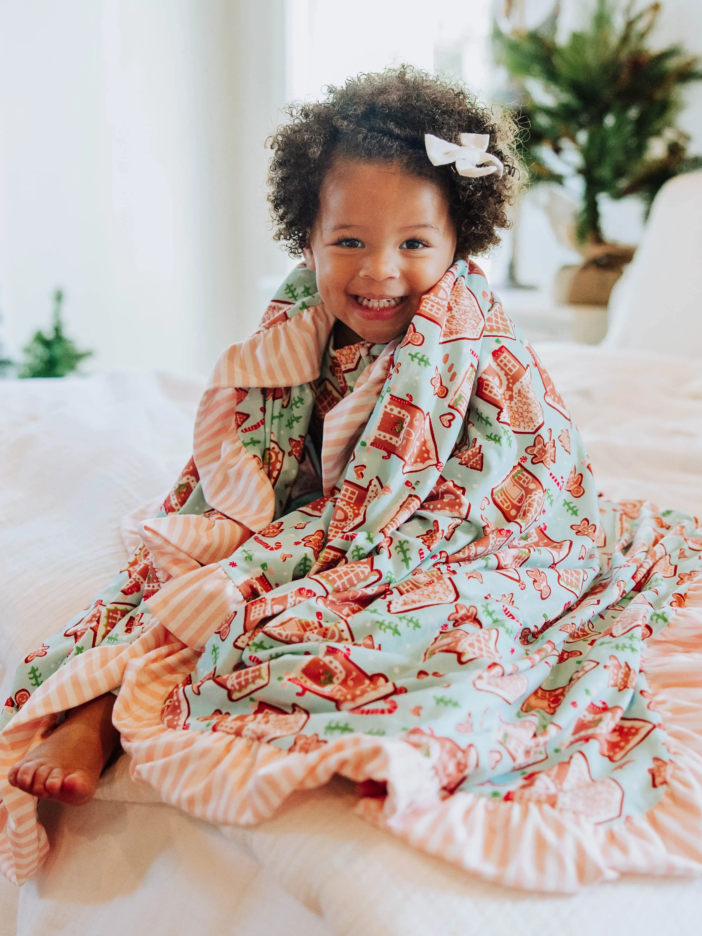 Dreamer Ruffled Blanket - Gingerbread Town