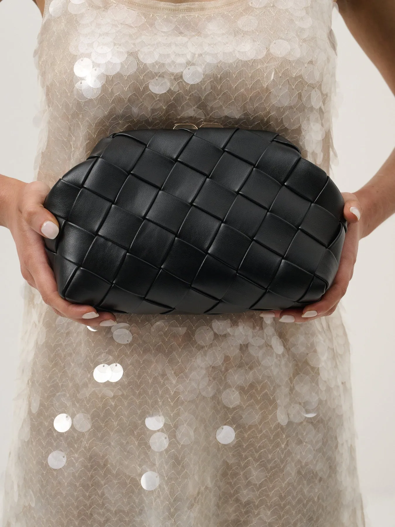 Gianna Woven Clutch Bag in Black