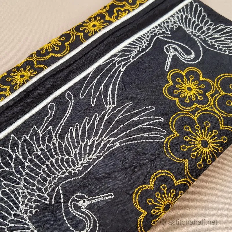 Japanese Crane ITH Wrist Purse