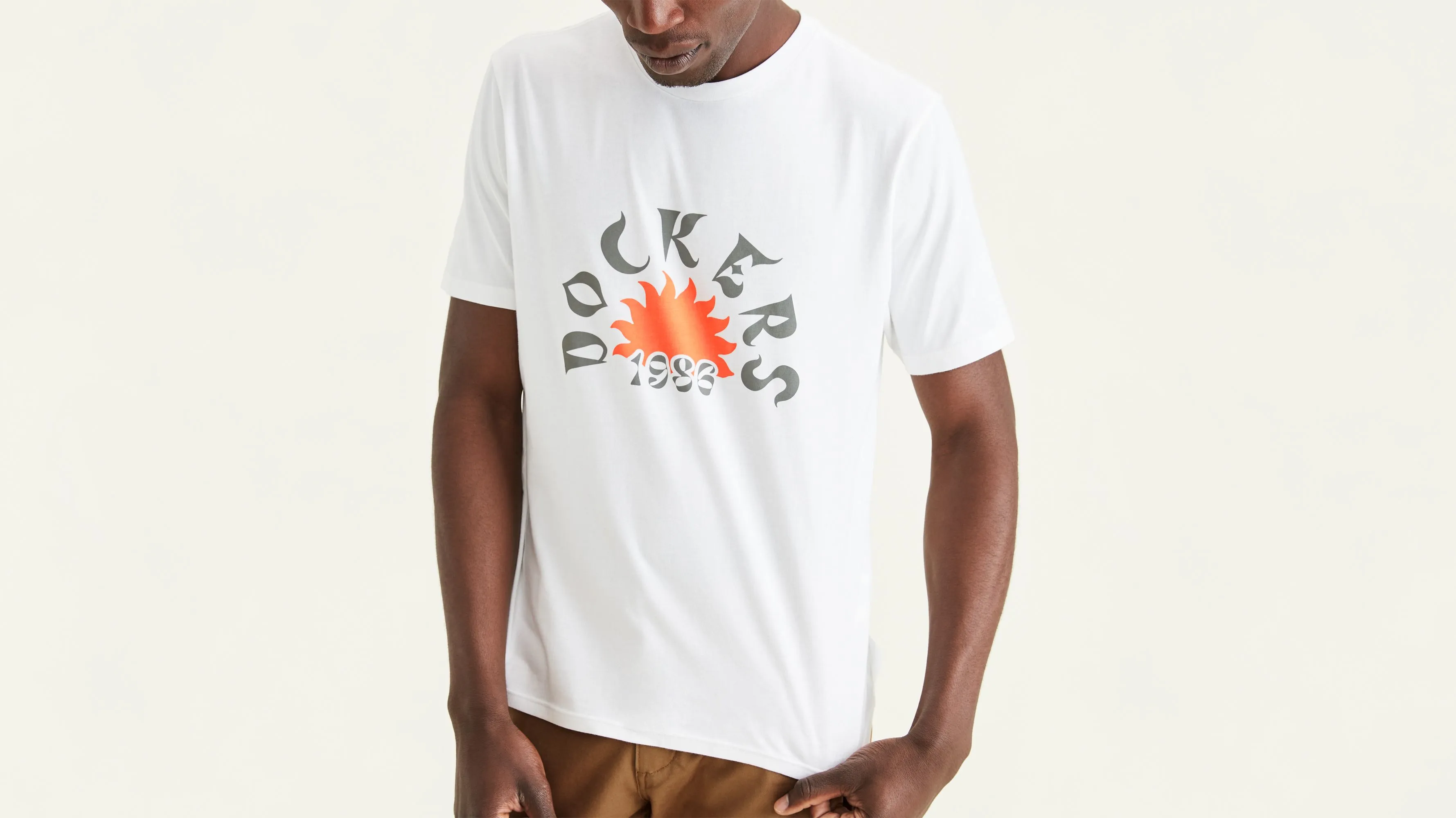 Logo Tee, Slim Fit