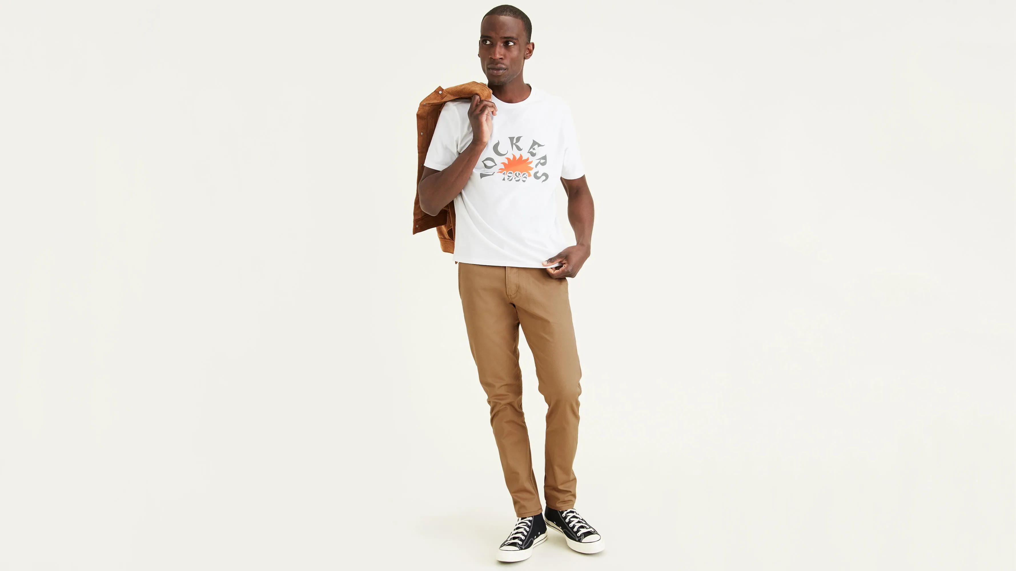 Logo Tee, Slim Fit
