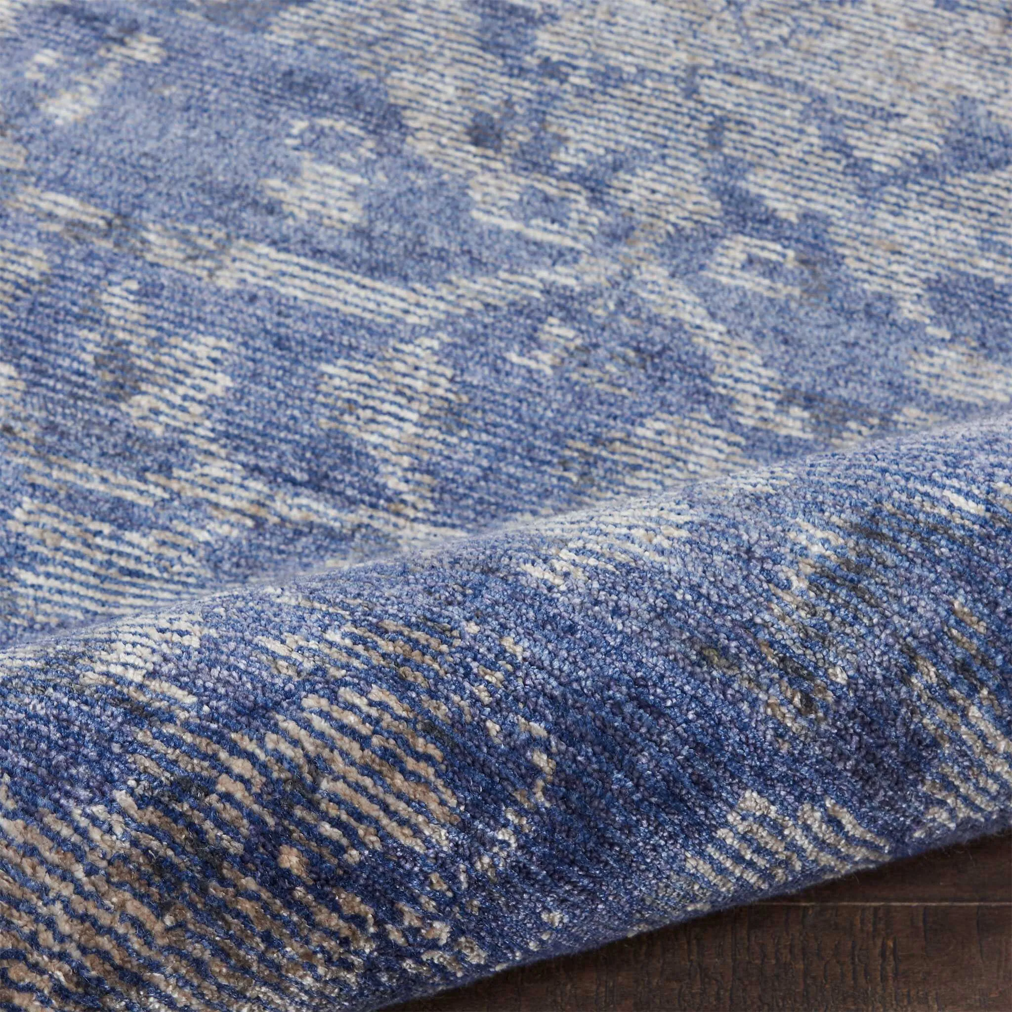 Lucent LCN06 Vintage Inspired Rug