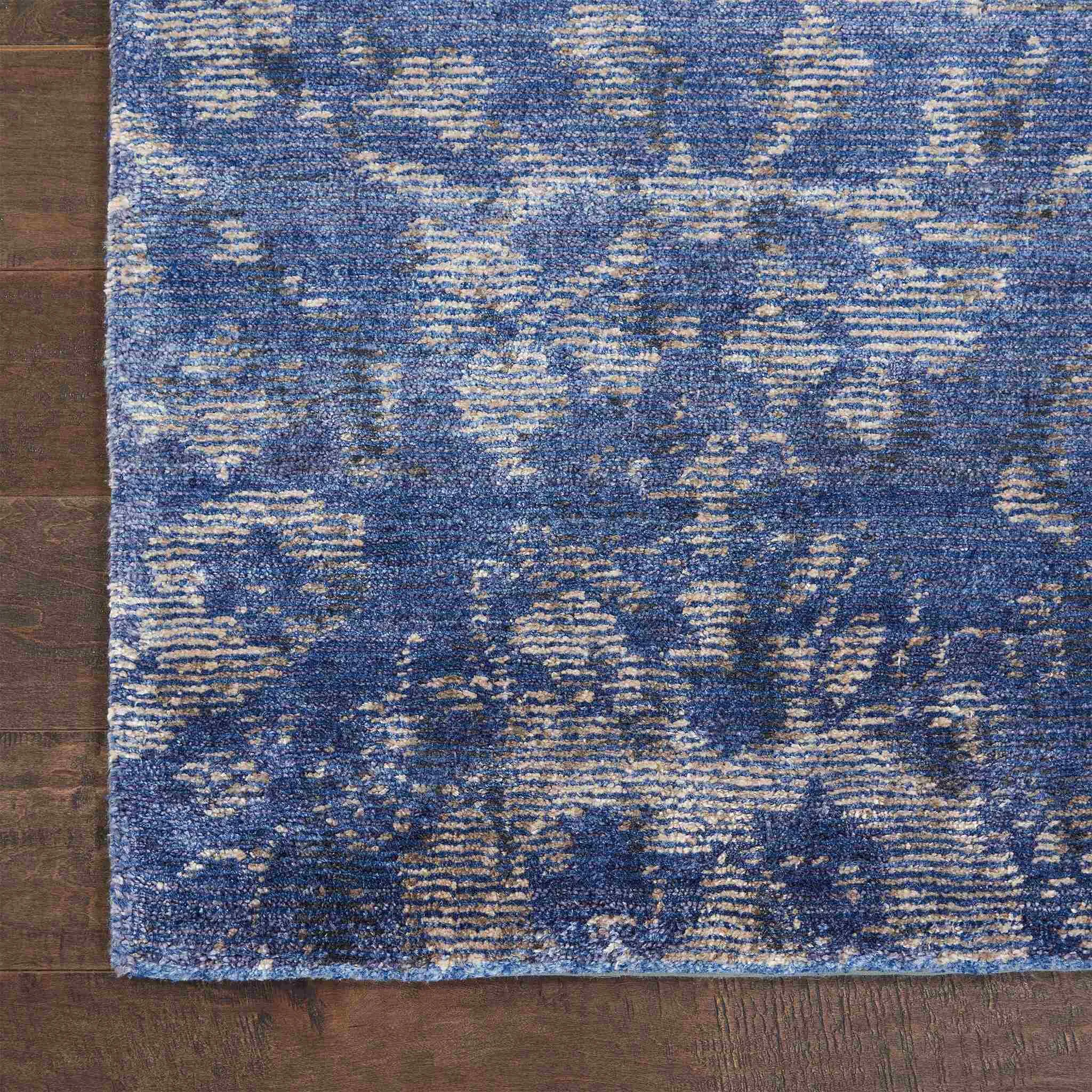 Lucent LCN06 Vintage Inspired Rug