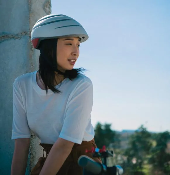 Pearl Black Loop Helmet