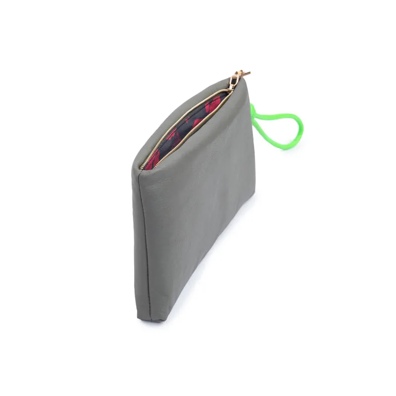 PILLOW PENCIL | SMOKEY GREEN