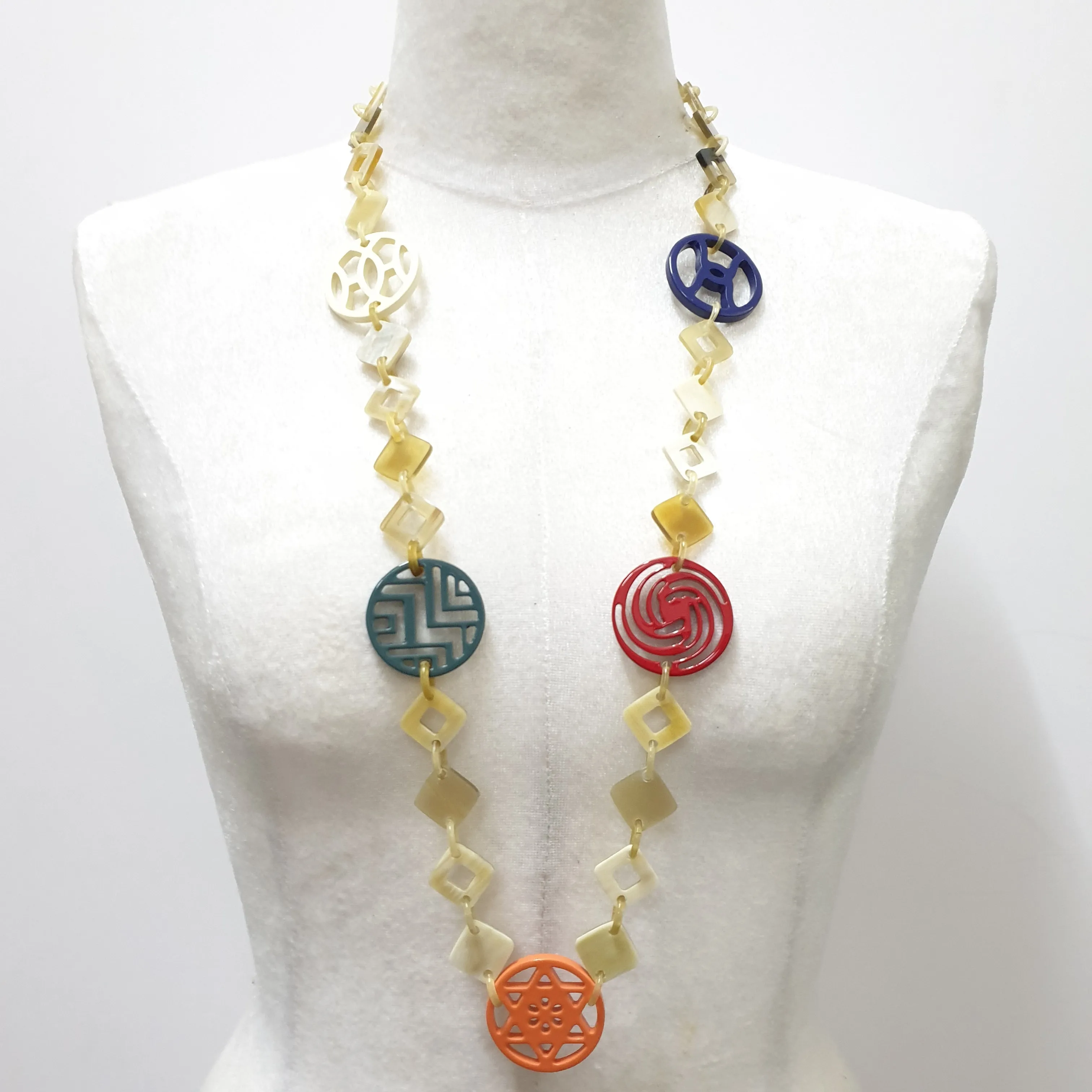 Stunning Trendy Necklace J18206, Made by Buffalo Horn & Lacquer