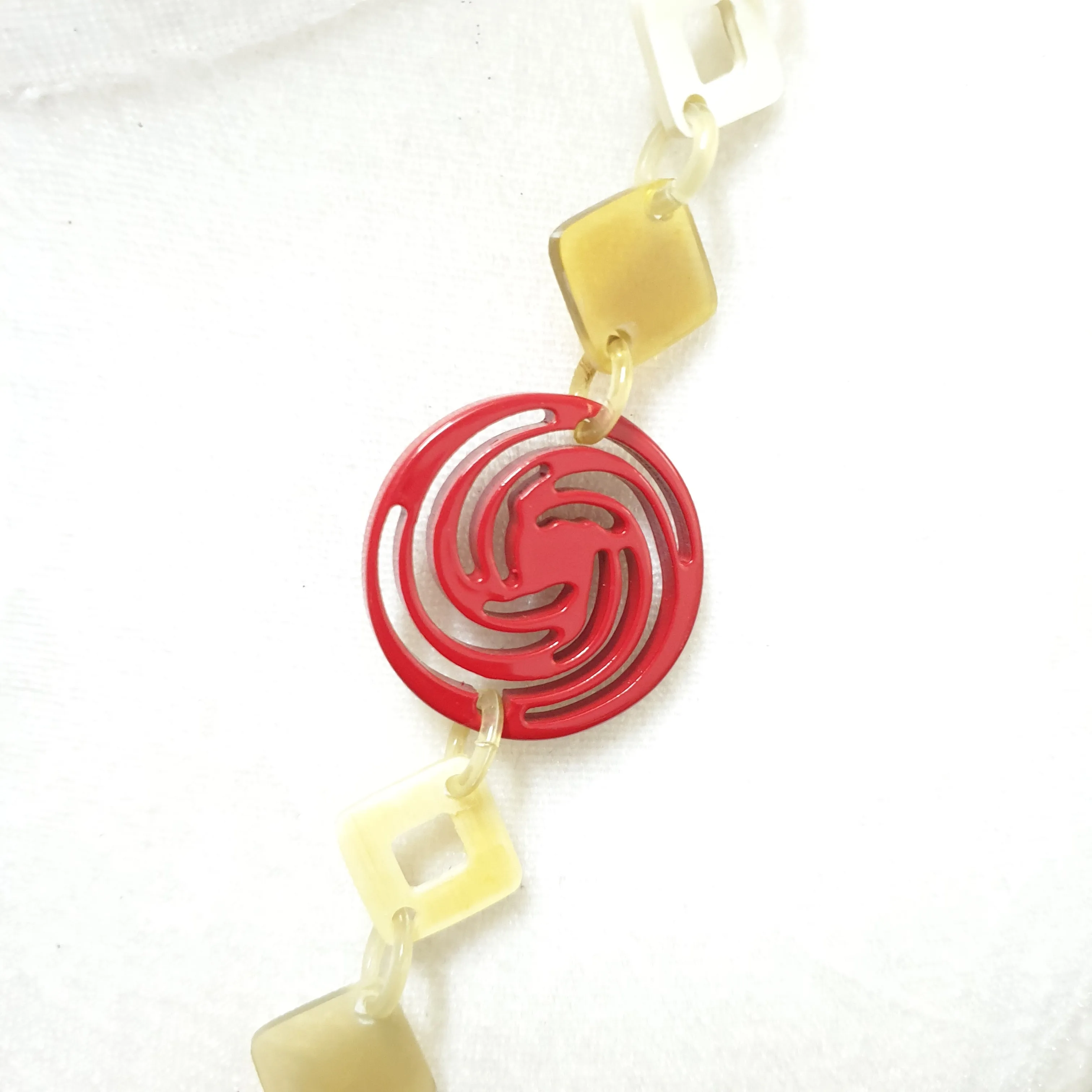 Stunning Trendy Necklace J18206, Made by Buffalo Horn & Lacquer