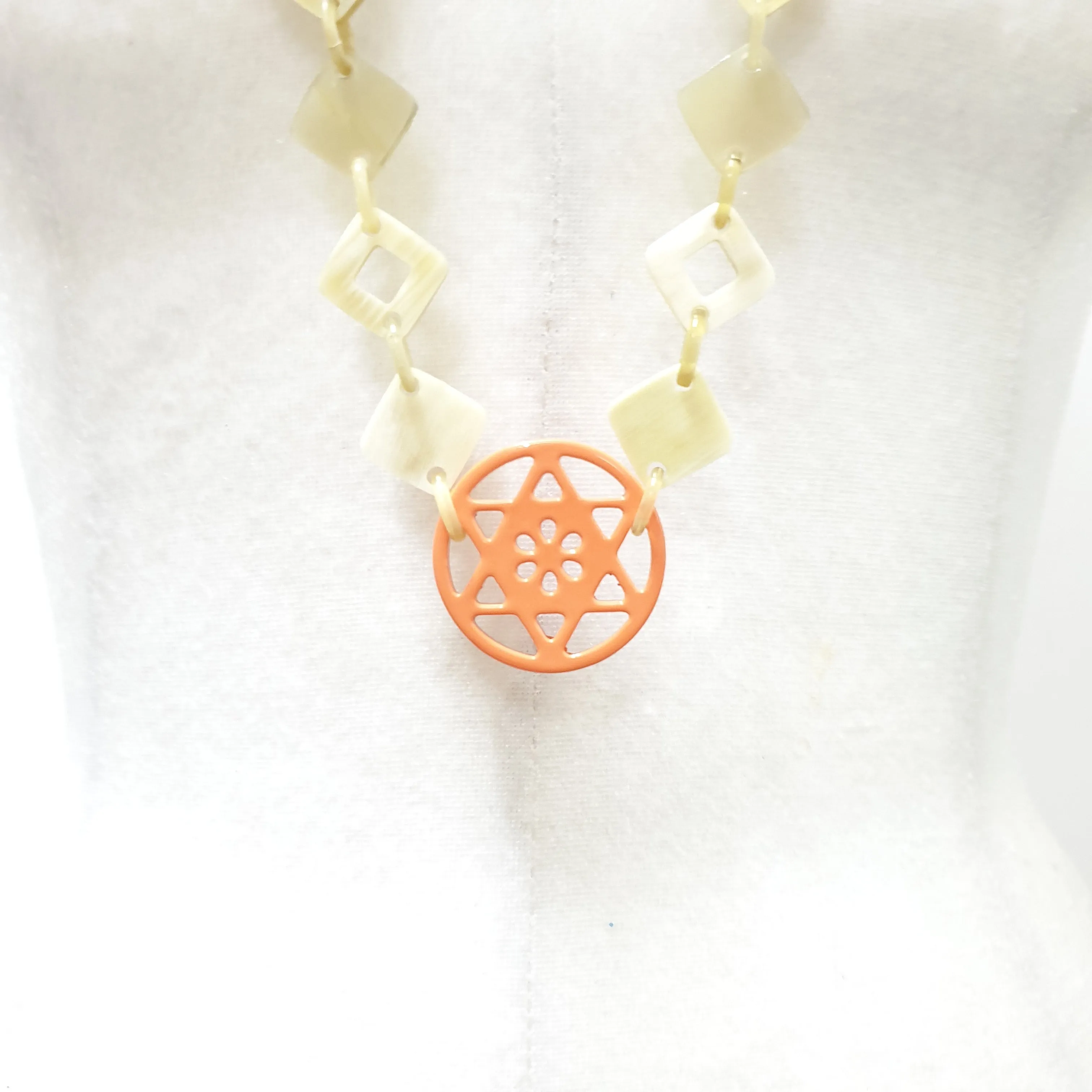 Stunning Trendy Necklace J18206, Made by Buffalo Horn & Lacquer