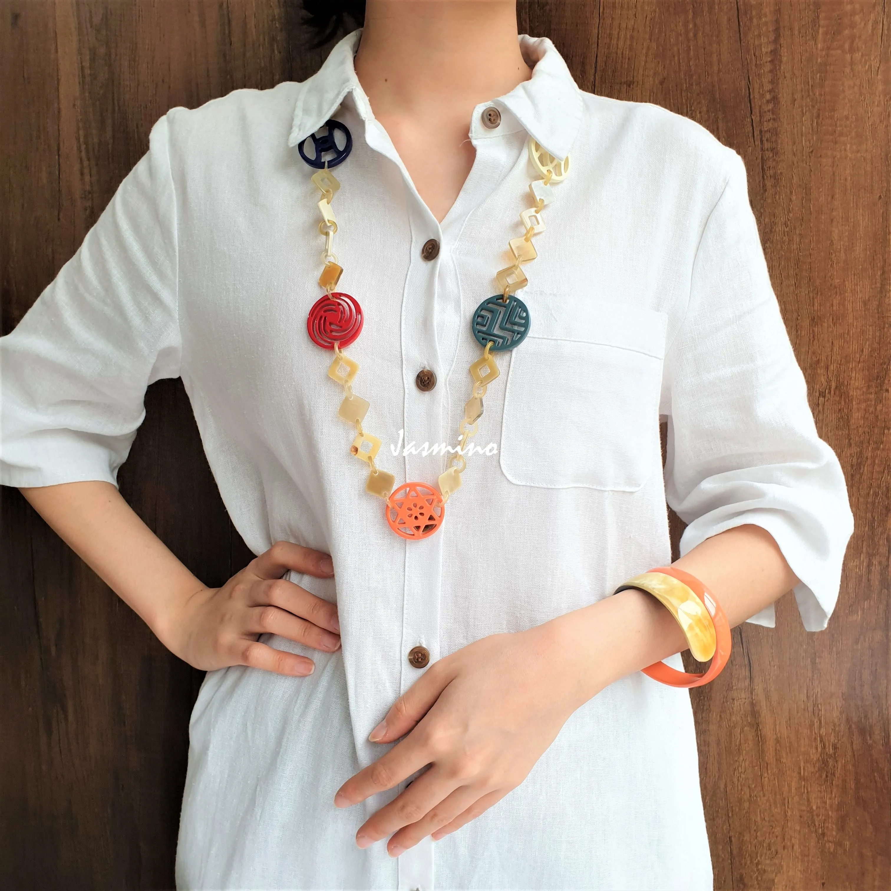 Stunning Trendy Necklace J18206, Made by Buffalo Horn & Lacquer