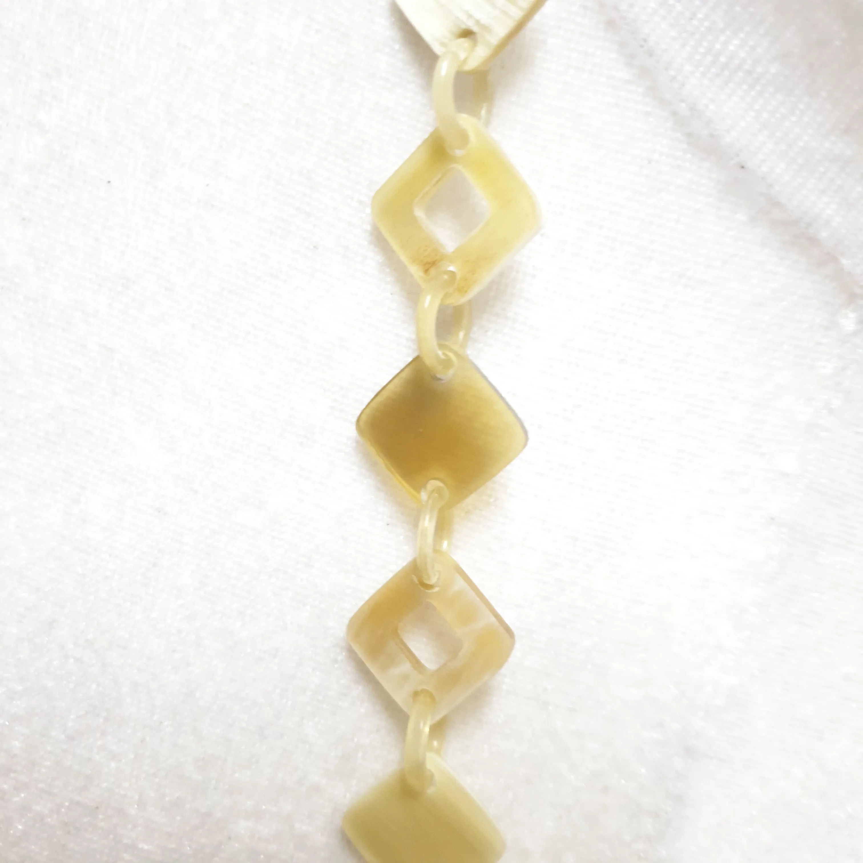 Stunning Trendy Necklace J18206, Made by Buffalo Horn & Lacquer